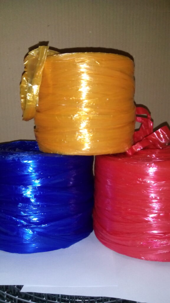 Πλαστική Ούγια Συσκευασίας & Δεσίματος (Σπάγκος)